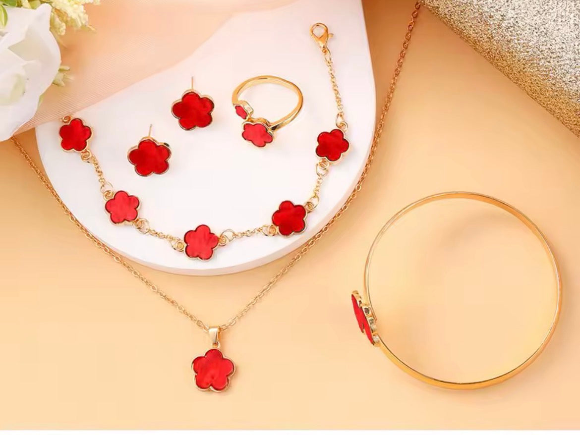 Clover Red Jewelry Set