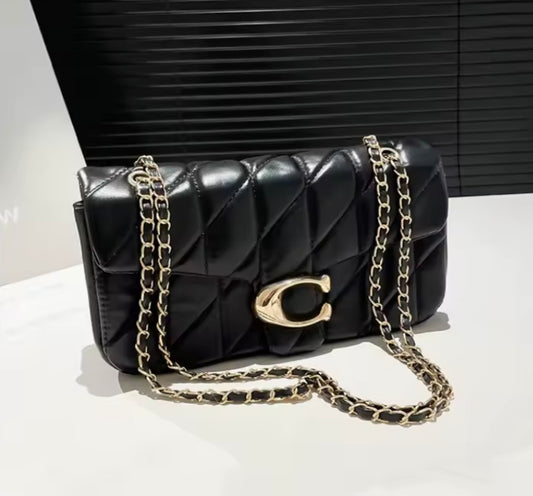 C Purse Quilt Leather Purse
